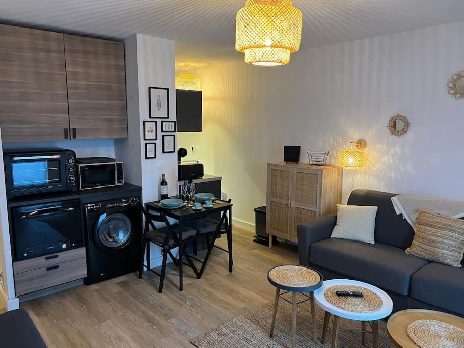 Studio Confortable Aux Portes De Bordeaux Et Medoc Ludon-Médoc Eksteriør billede