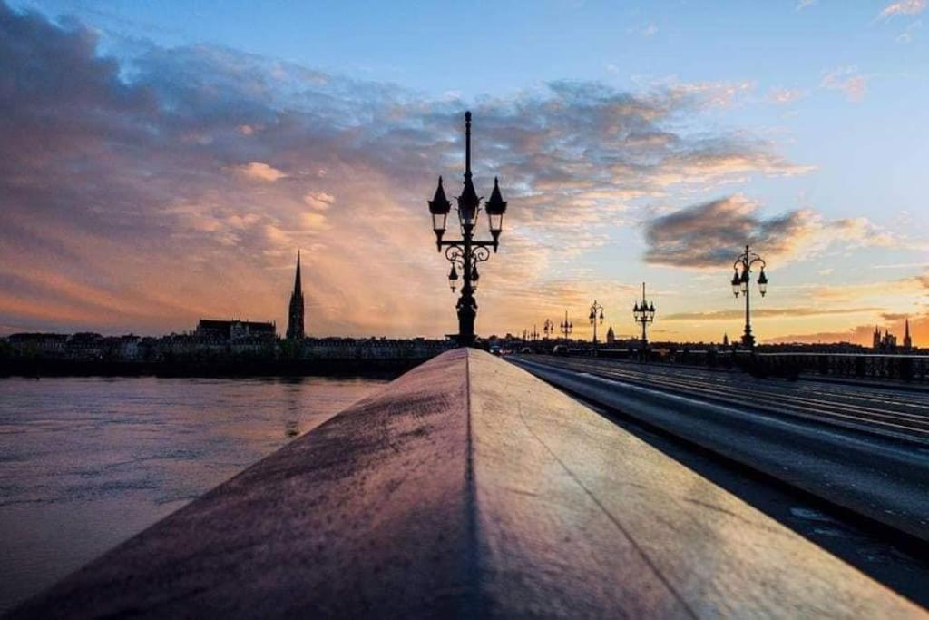 Studio Confortable Aux Portes De Bordeaux Et Medoc Ludon-Médoc Eksteriør billede